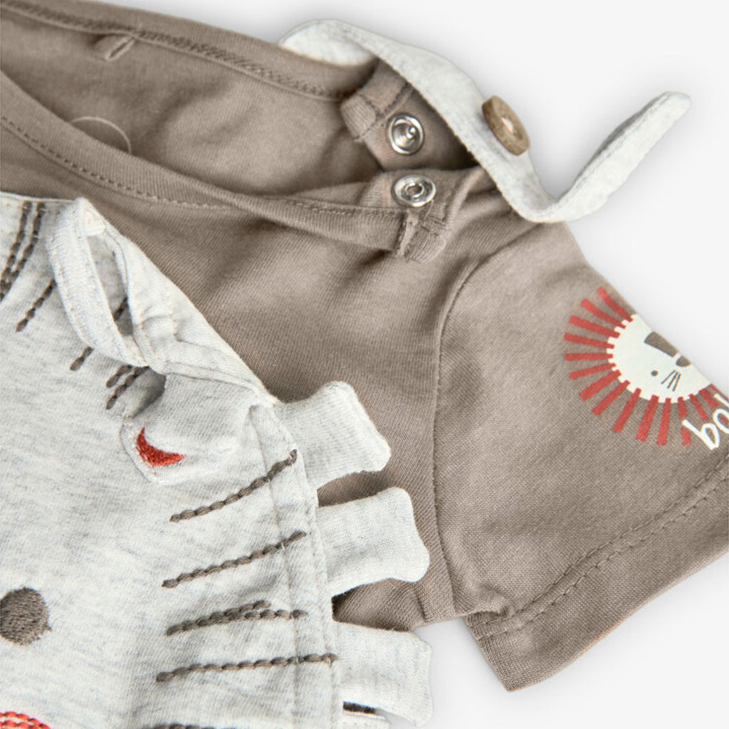 Knitted t-shirt set in brown