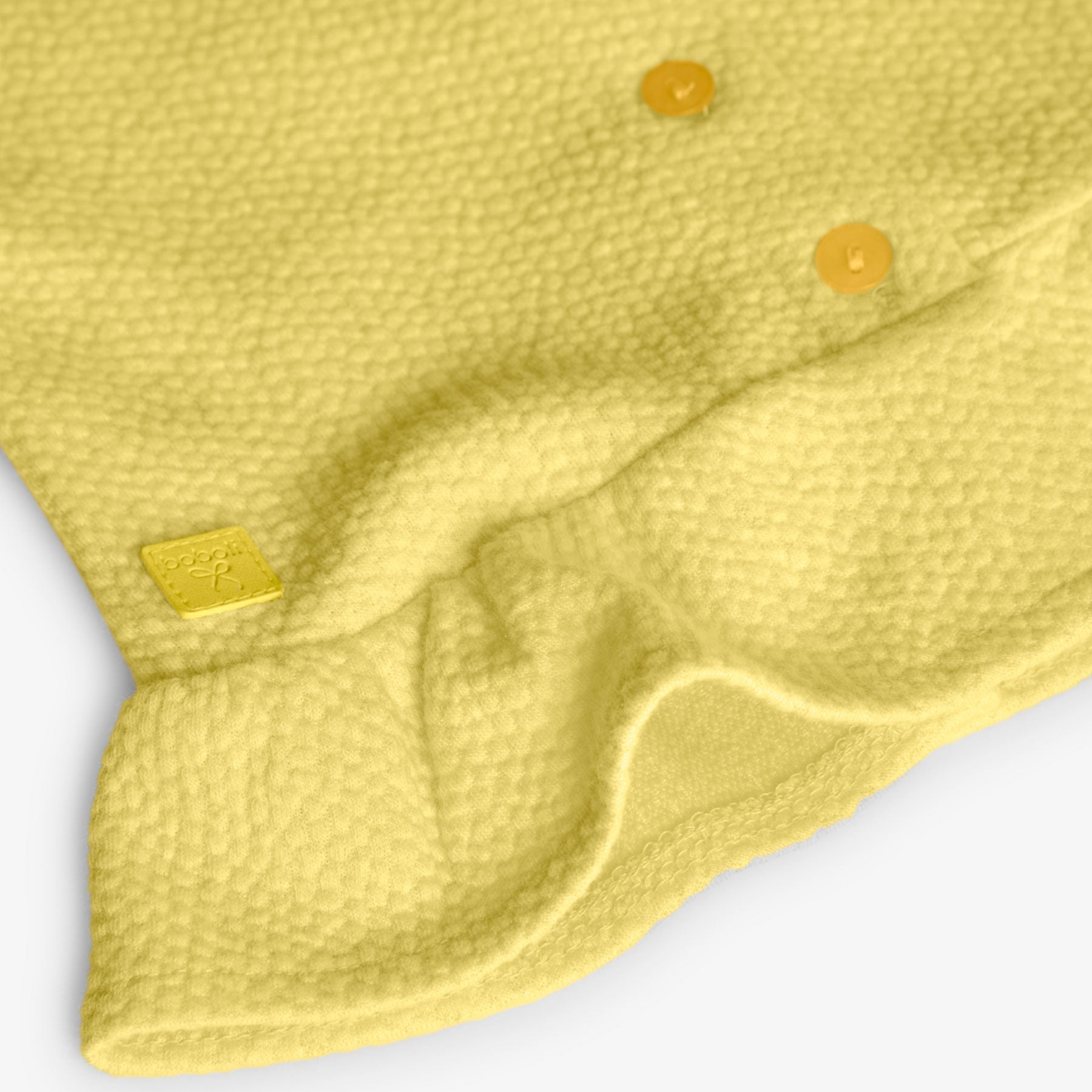 Knitted top in yellow
